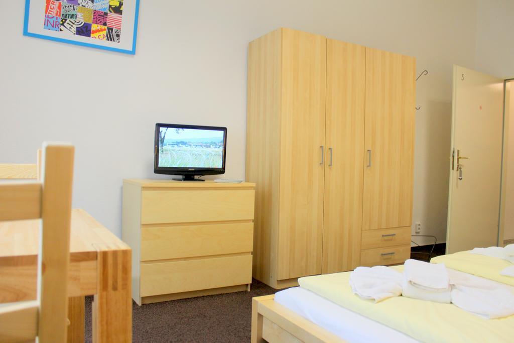 Pension Central Hostel برلين المظهر الخارجي الصورة