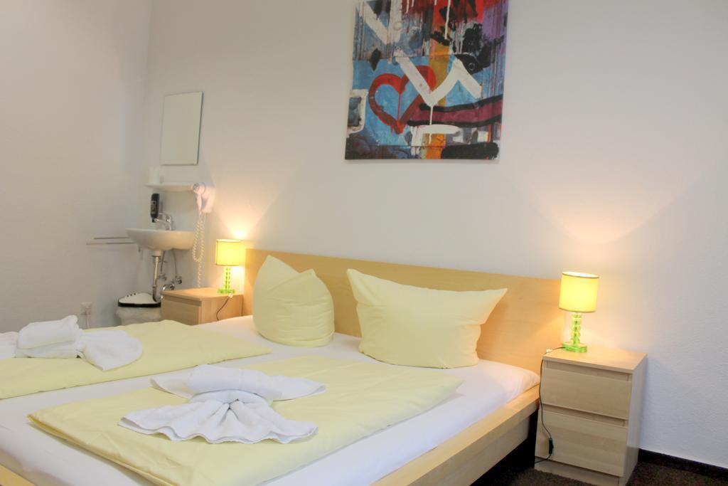 Pension Central Hostel برلين المظهر الخارجي الصورة