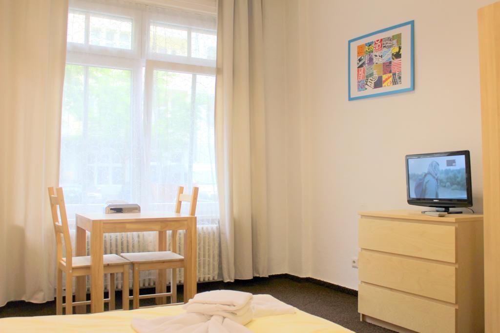 Pension Central Hostel برلين المظهر الخارجي الصورة