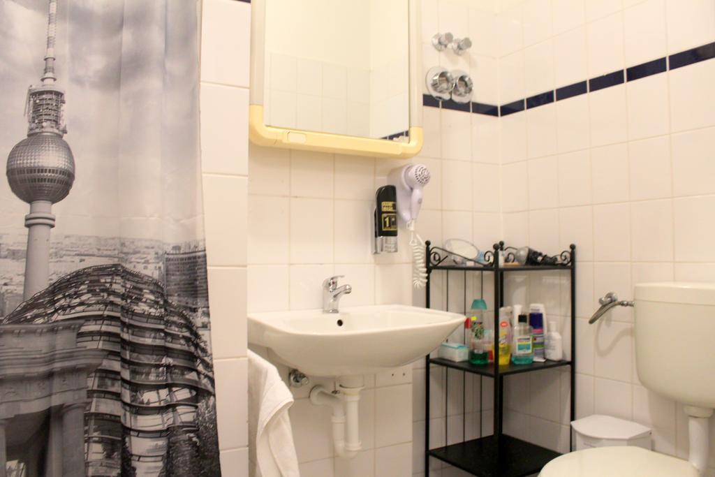 Pension Central Hostel برلين المظهر الخارجي الصورة