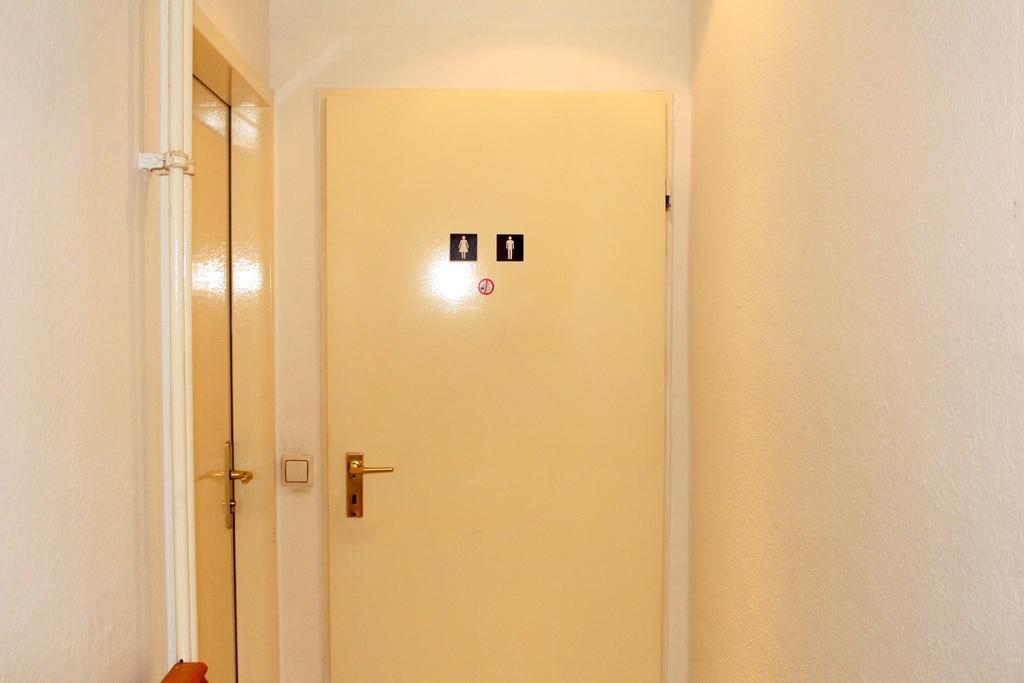 Pension Central Hostel برلين المظهر الخارجي الصورة