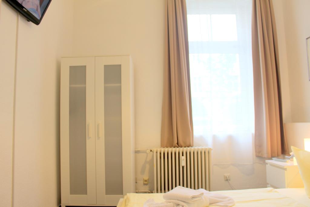 Pension Central Hostel برلين المظهر الخارجي الصورة