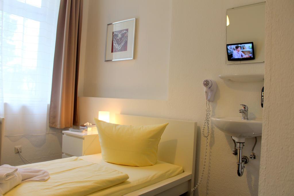 Pension Central Hostel برلين المظهر الخارجي الصورة