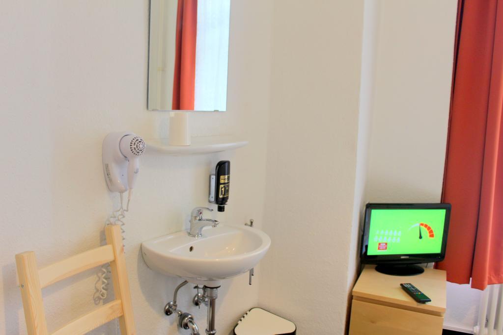 Pension Central Hostel برلين المظهر الخارجي الصورة