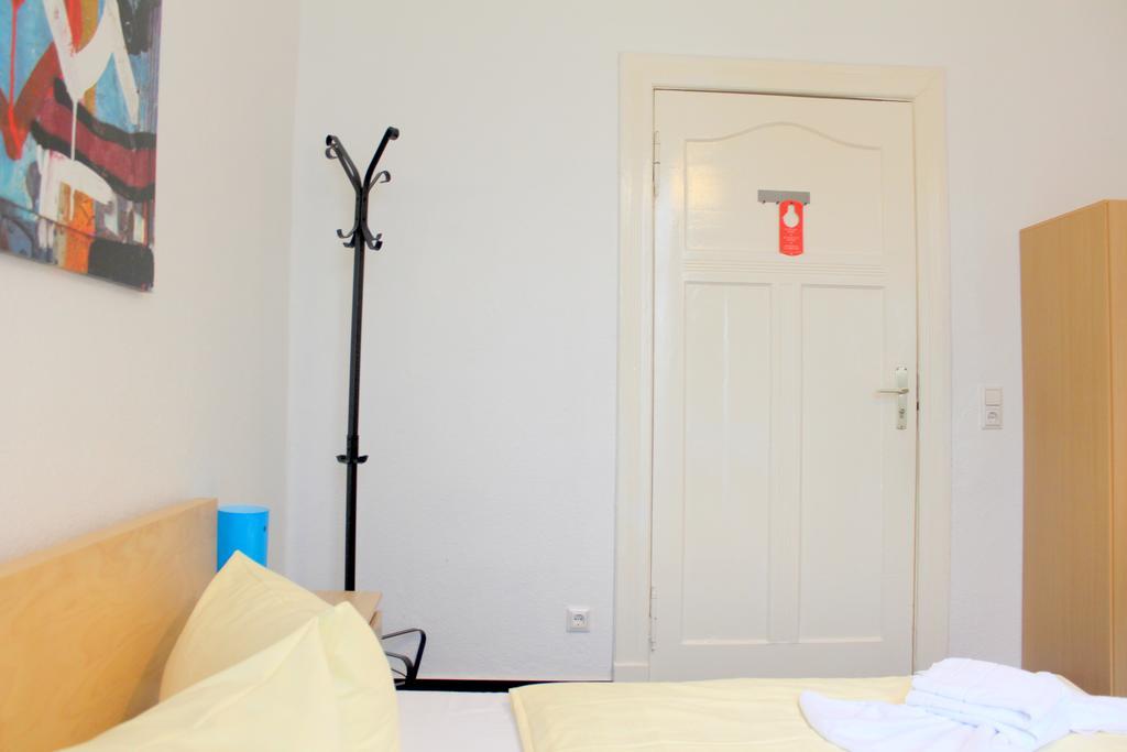Pension Central Hostel برلين المظهر الخارجي الصورة